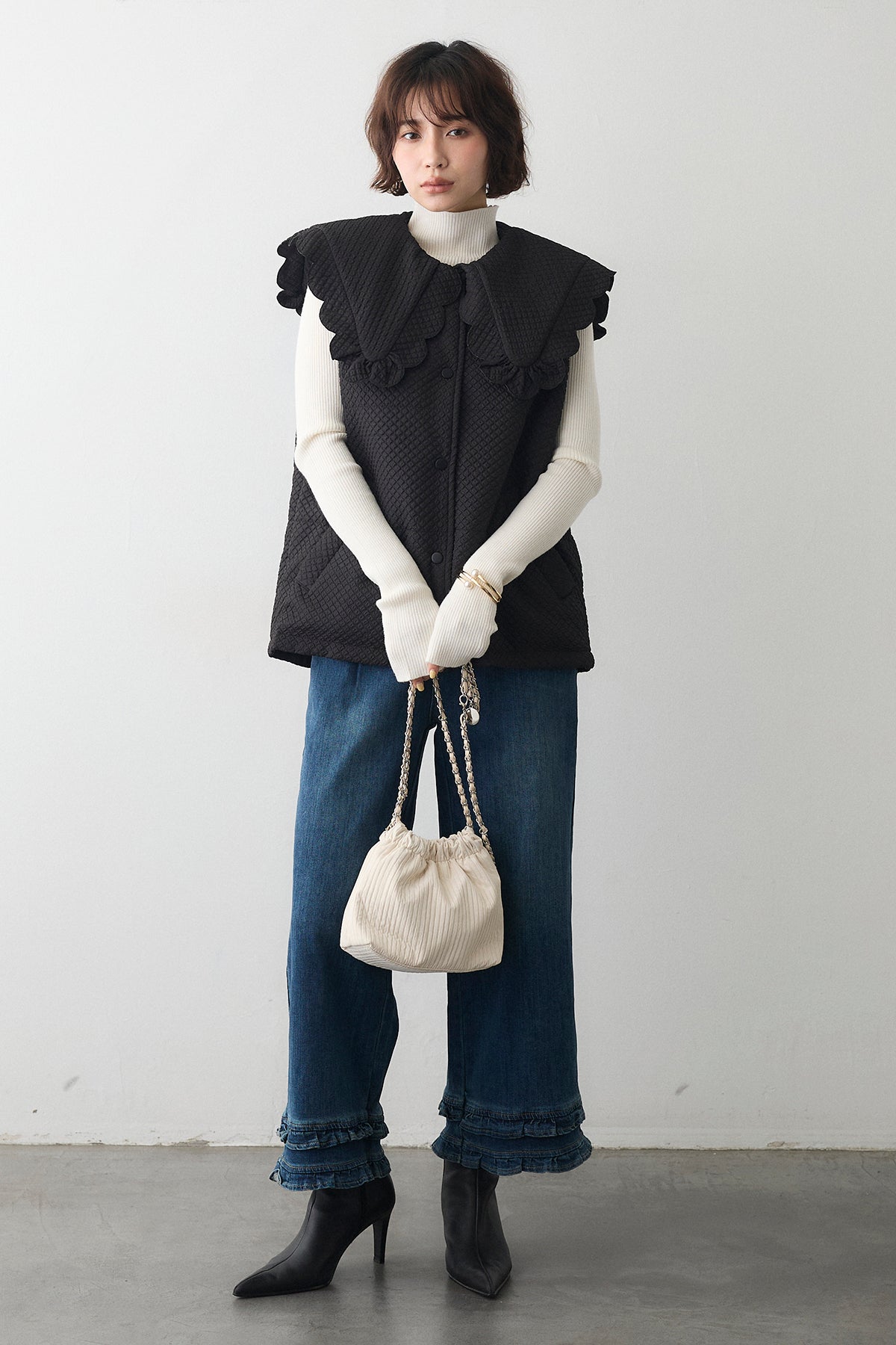 パンツ Frill-trim denim pants 予約]フリルヘムデニムパンツ – Frene