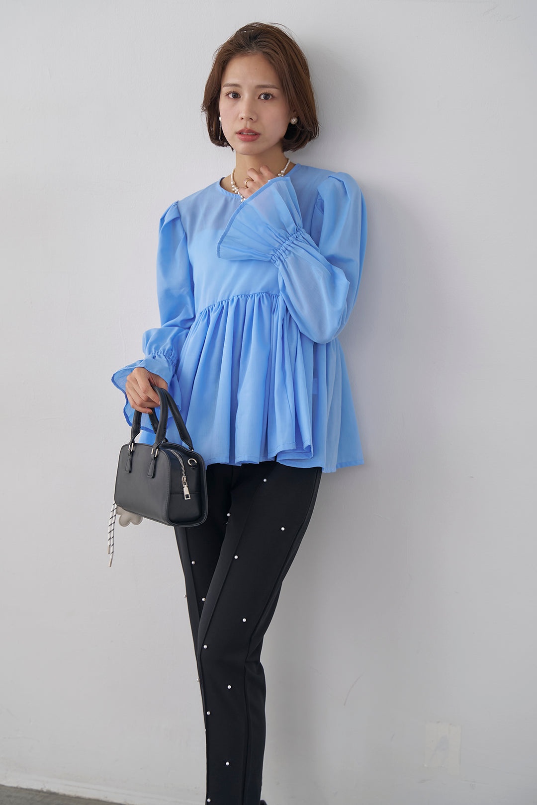 [予約]パフショルダーペプラムギャザーブラウス