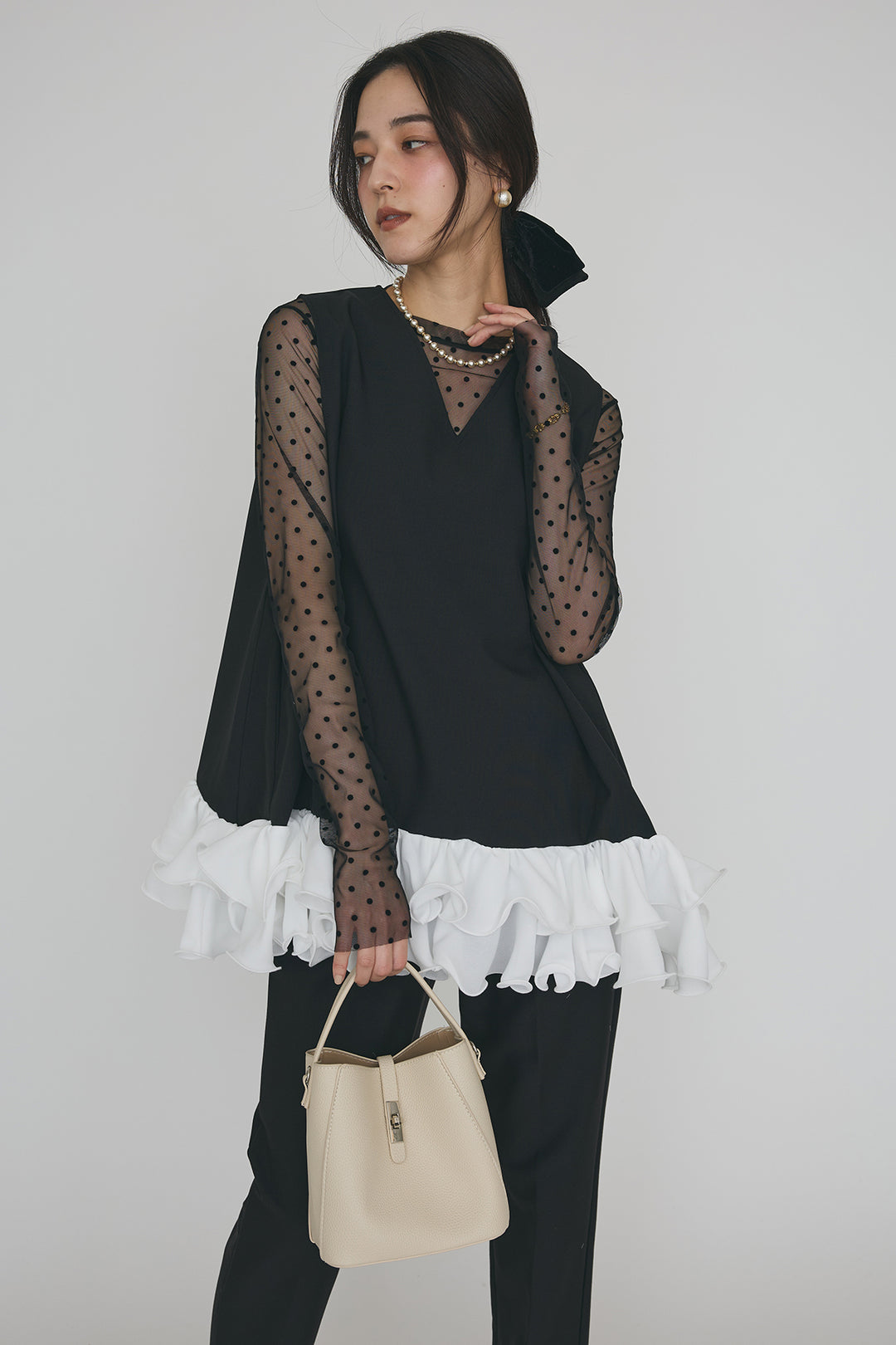 [予約]異素材フリルヘムVネックチュニック