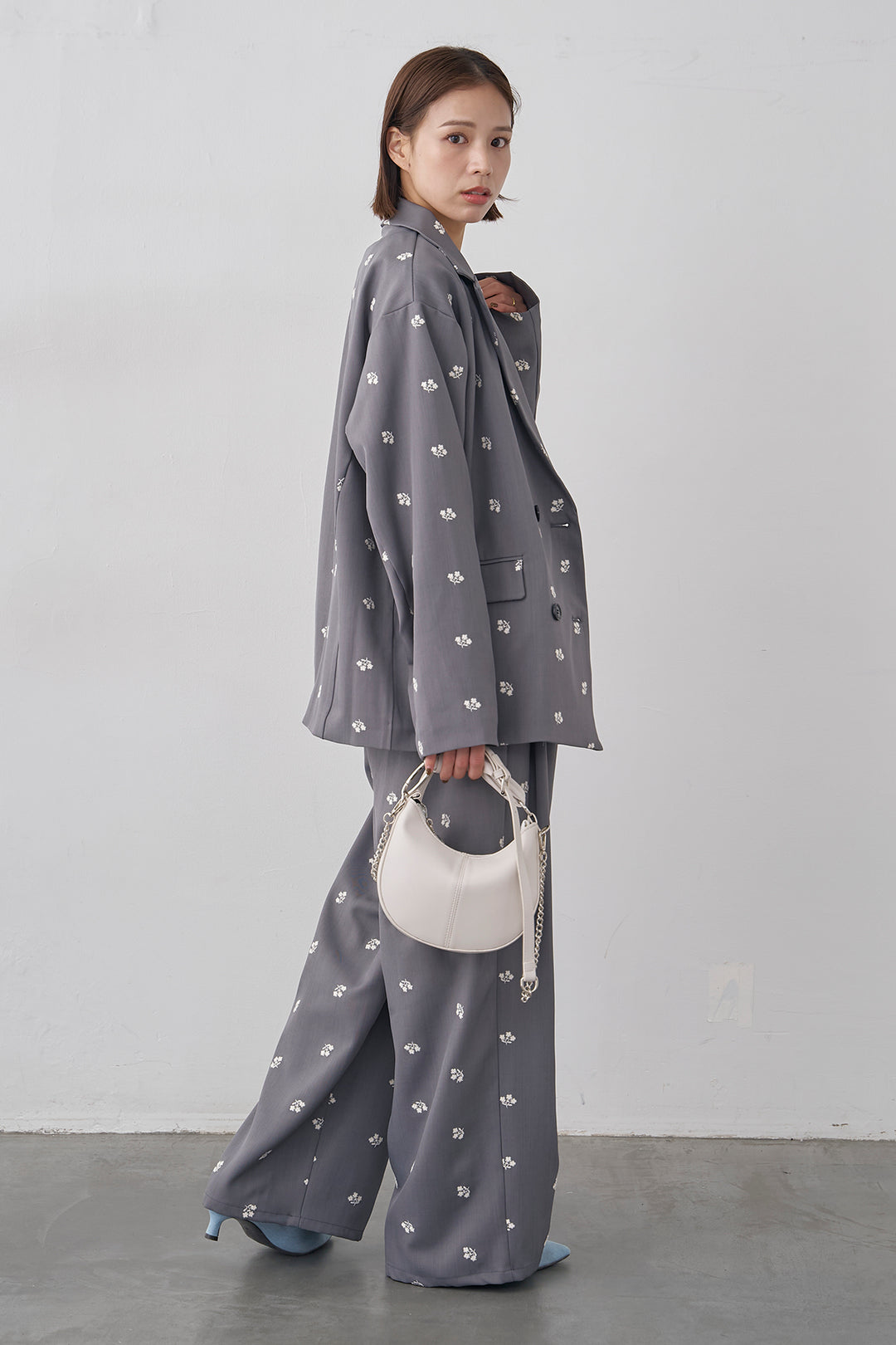 [予約]フラワー刺繍ツイルテーラードジャケット