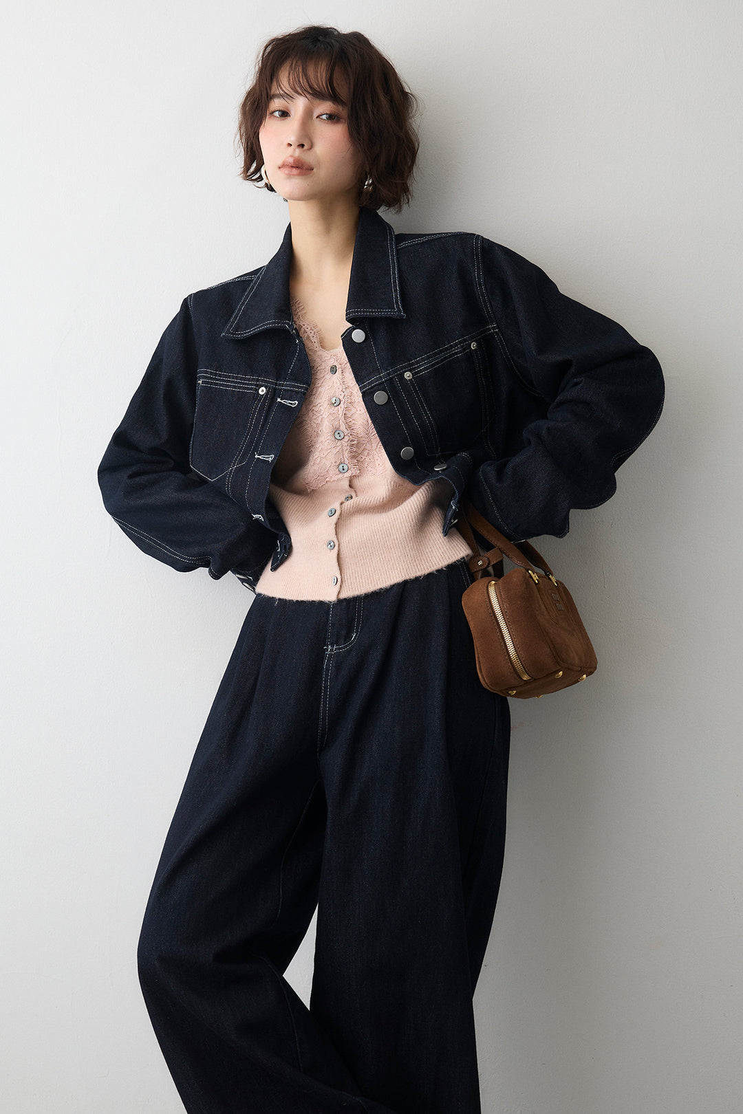 [予約]レースVラインボタンニット