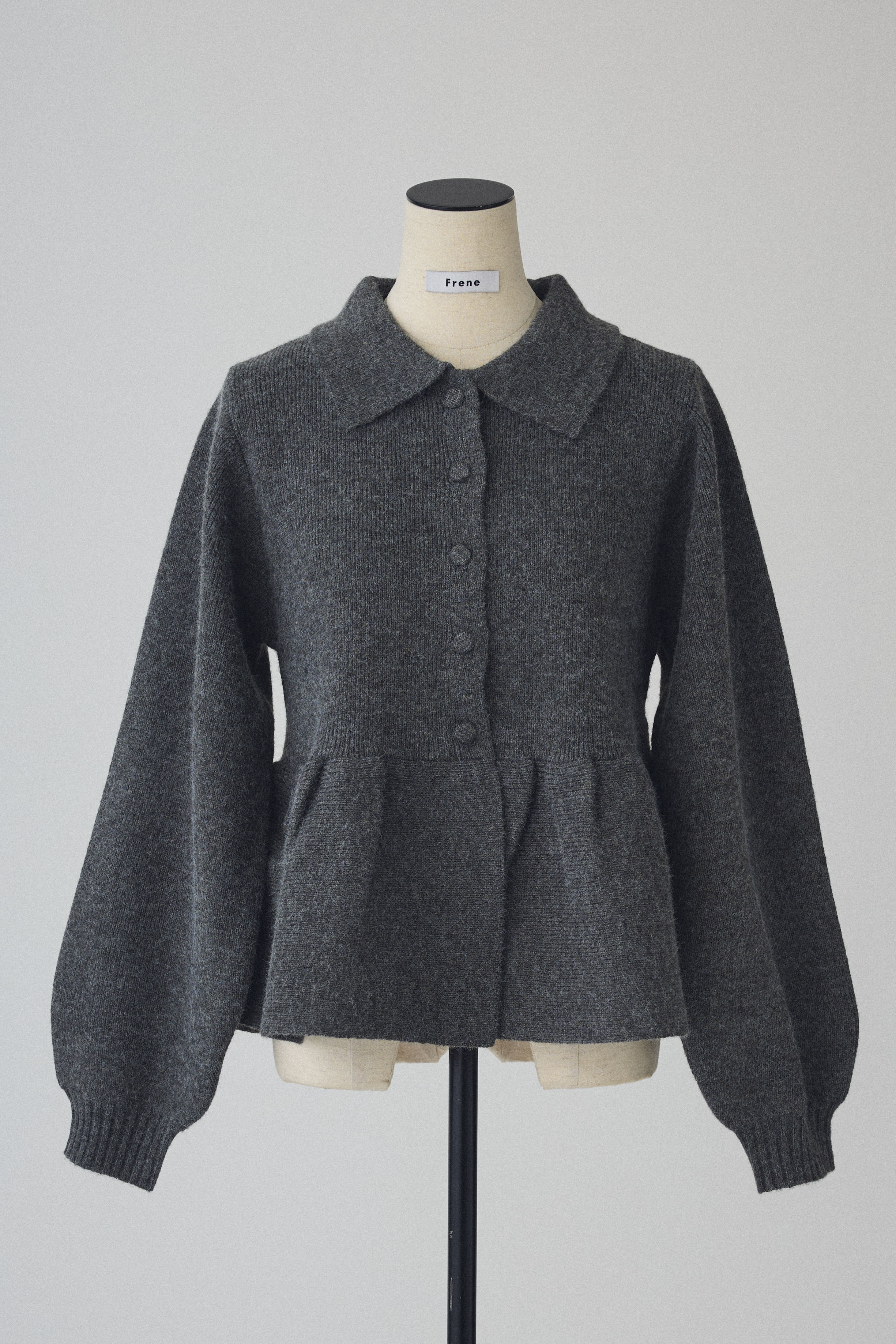 予約]ポロ襟ペプラムニットプルオーバー – Frene