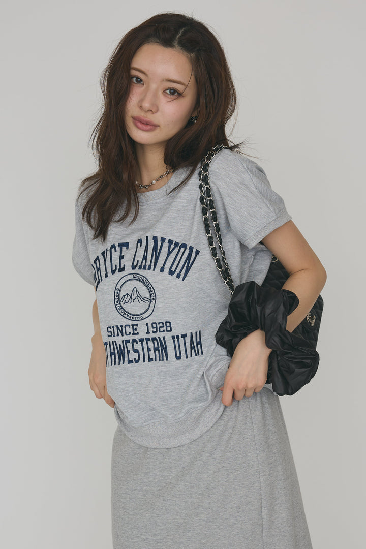 [予約]ロゴ刺繍デザインリブカットT