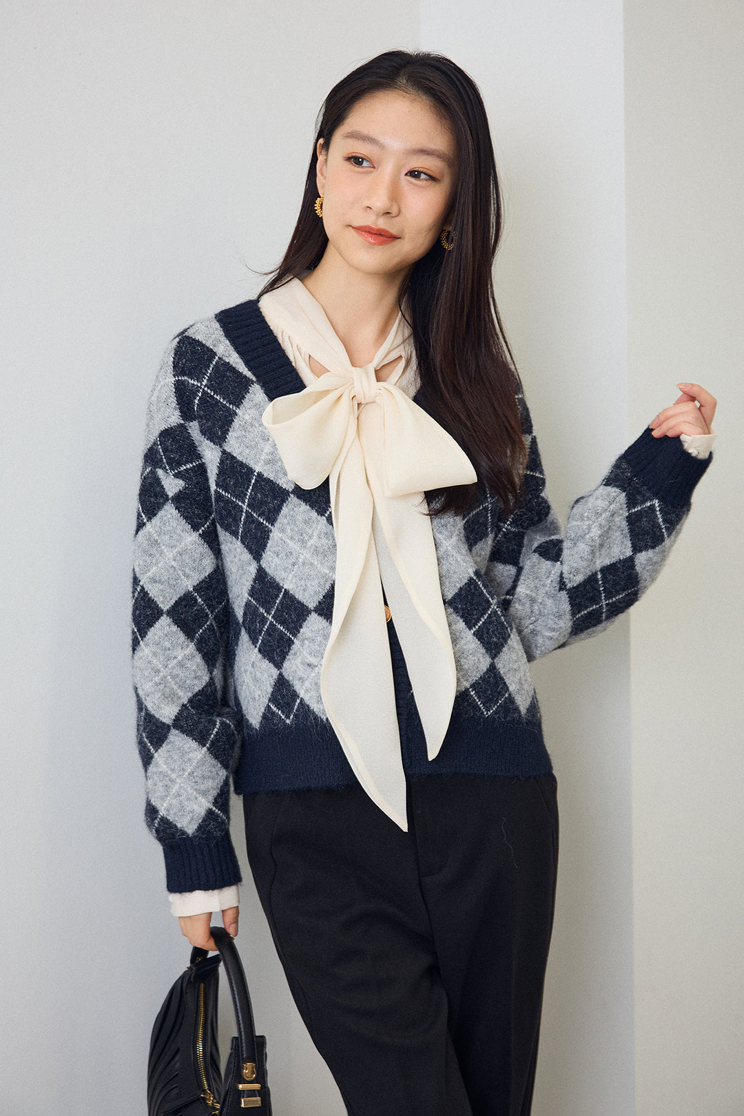 [予約]アーガイル柄ゴールドボタンニットカーデ