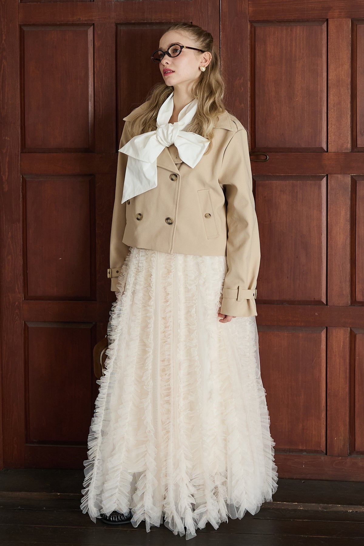 【パンケーキさま専用】Frene モノトーンフラワー刺繍パフチュニック＆パンツ パンケーキさま専用】Frene モノトーンフラワー刺繍パフチュニック