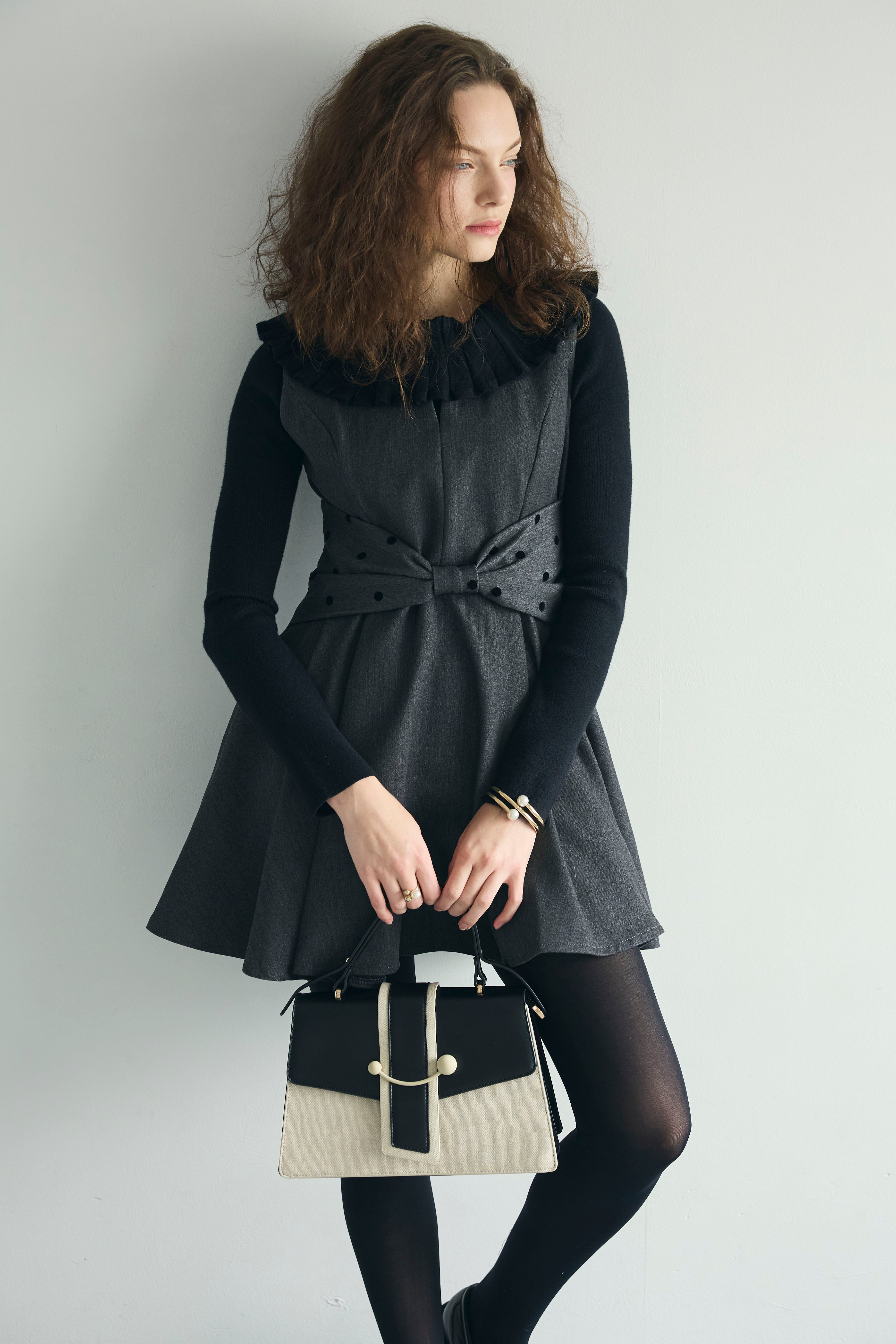 ボンポワン　ワンピ　8A スカート　ボントン　ファミリア、タイツ付き 予約]ドットリボンウールタッチフレアミニワンピ – Frene