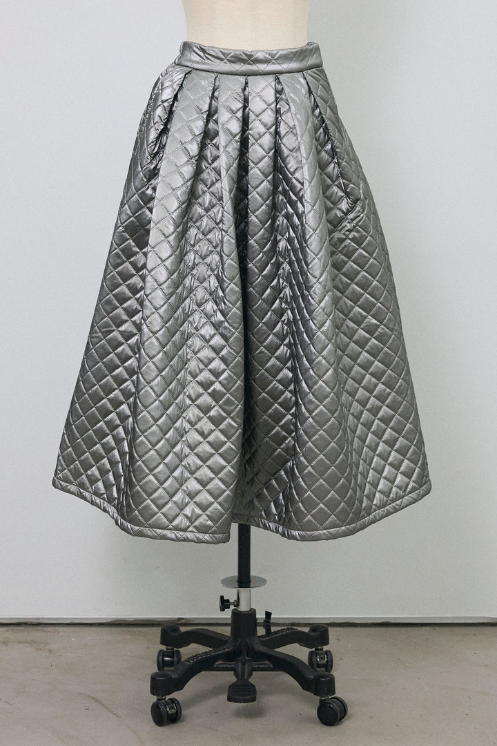 [予約]メタリックキルティングフレアスカート