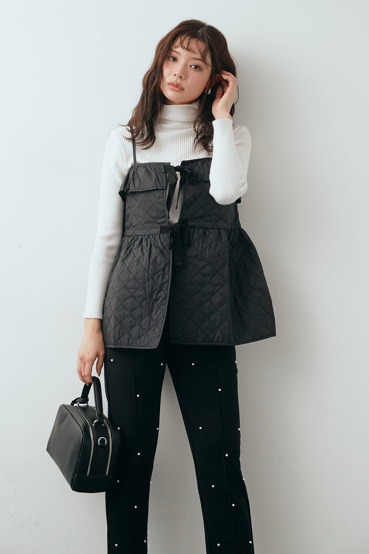 [予約/SET]ベーシックリブタートルニット+ダイヤキルトキャミビスチェ+センターシームランダムパールパンツ(3set)