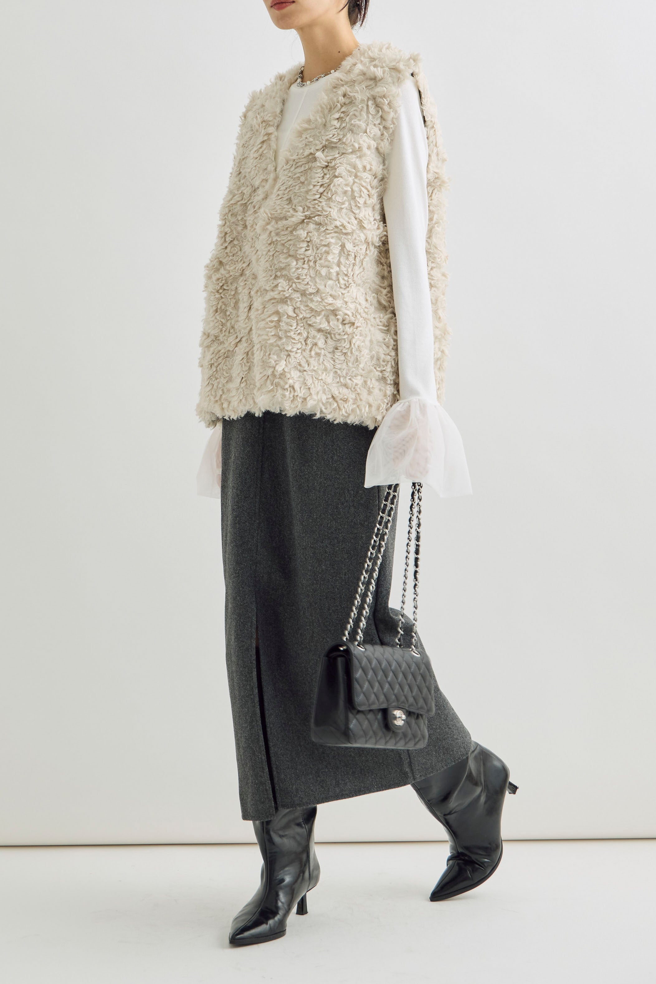 リアルミンクフ-ド付きベスト 美品 予約]フェイクファータッチノーカラーベスト – Frene