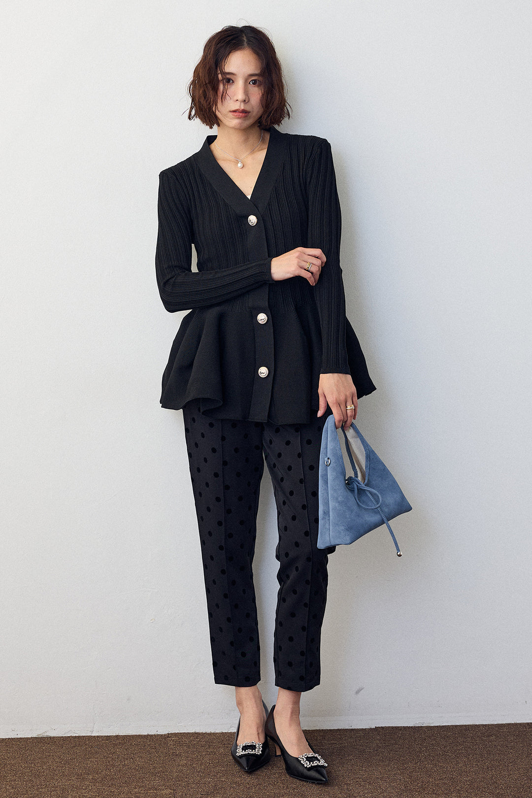 [予約]リブ美ラインペプラムニット