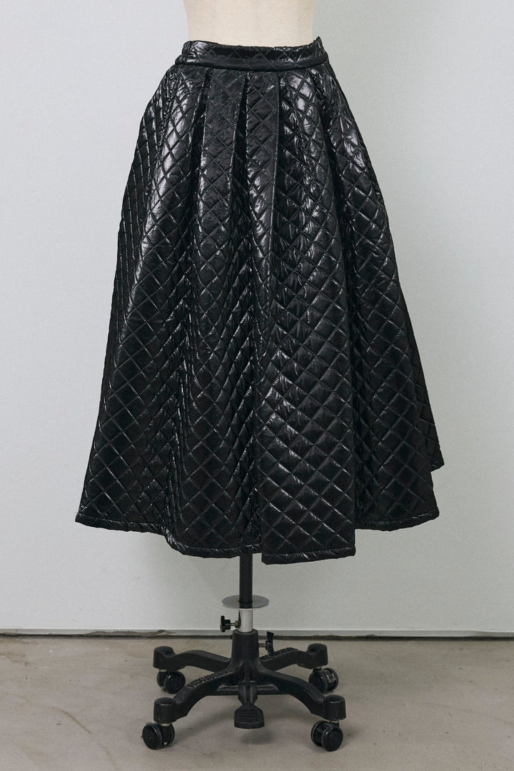 [予約]メタリックキルティングフレアスカート