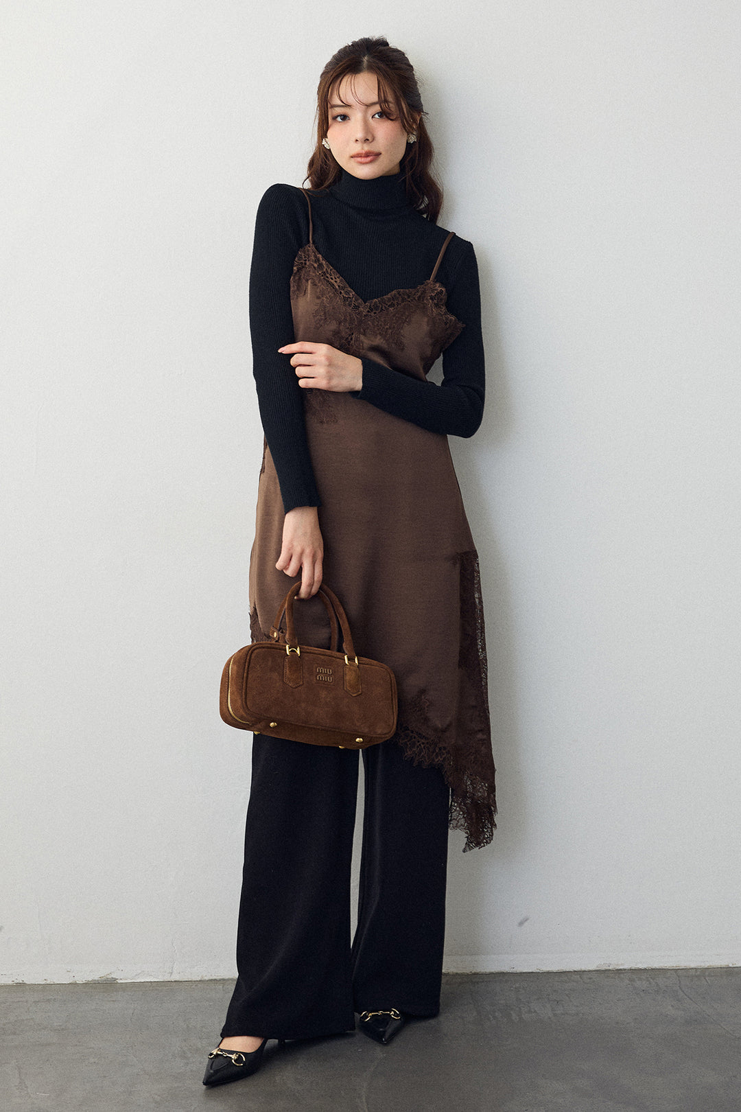 [予約]アシメデザインサテン×レースキャミ