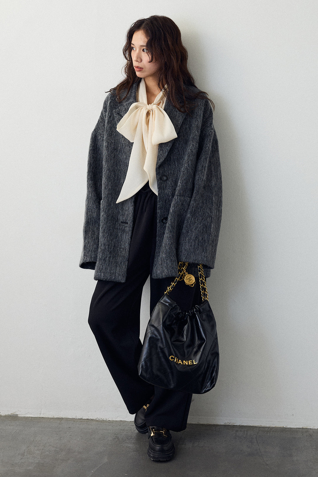 [予約/SET]前後2wayリボンシアーブラウス+シャギーミドル丈コート+2タック美シルエットパンツ(3set)