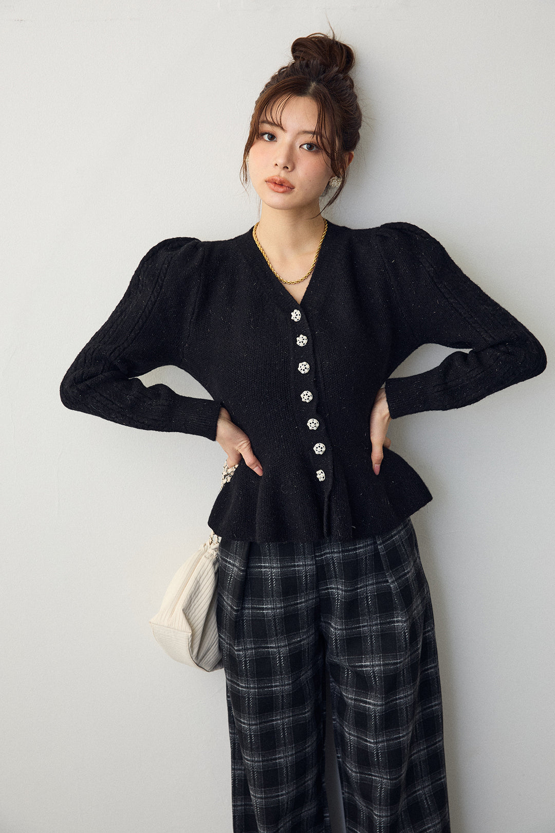 [予約]パフスリーブミニペプラムニット