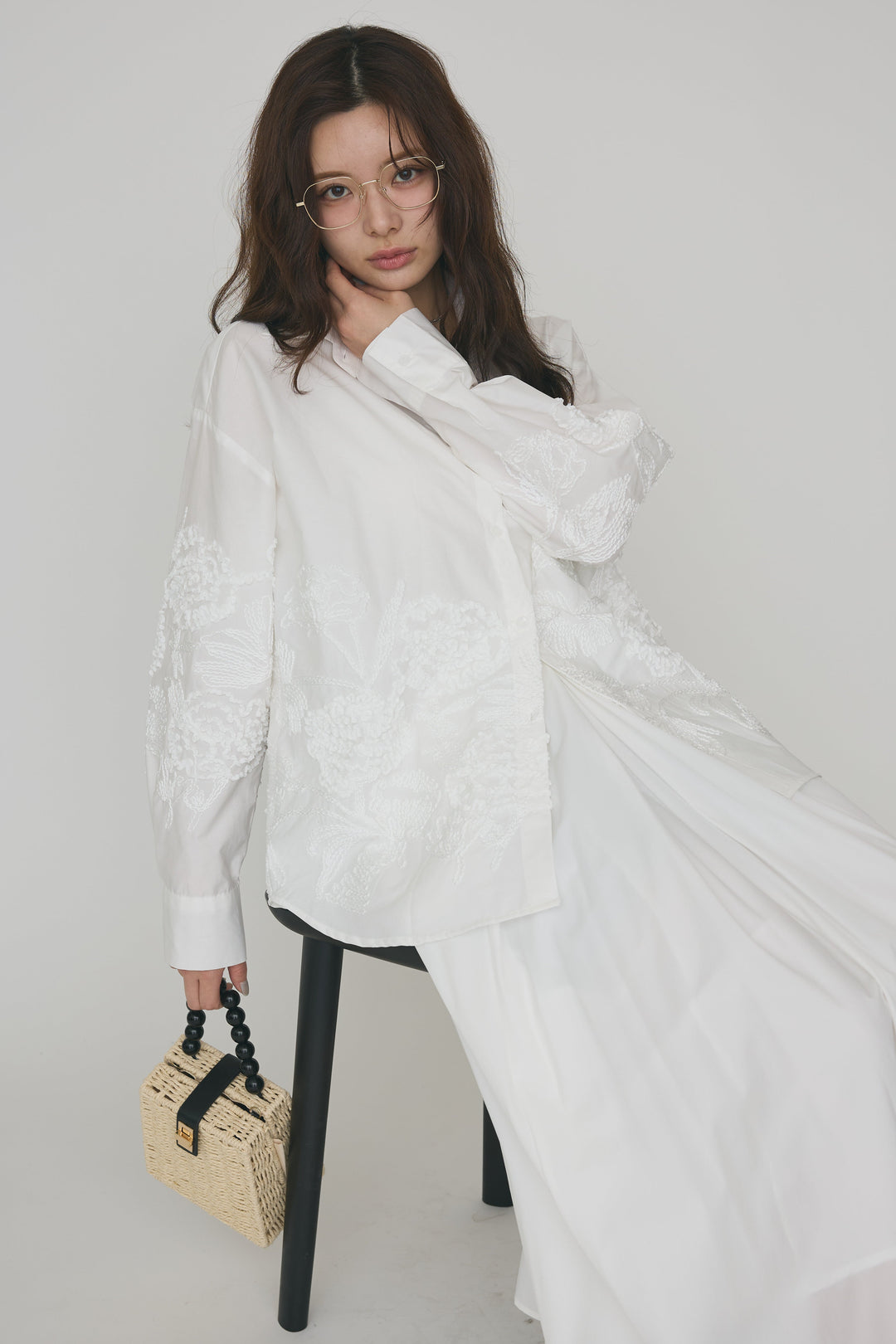 [予約]フラワー刺繍モチーフオーバーシャツ