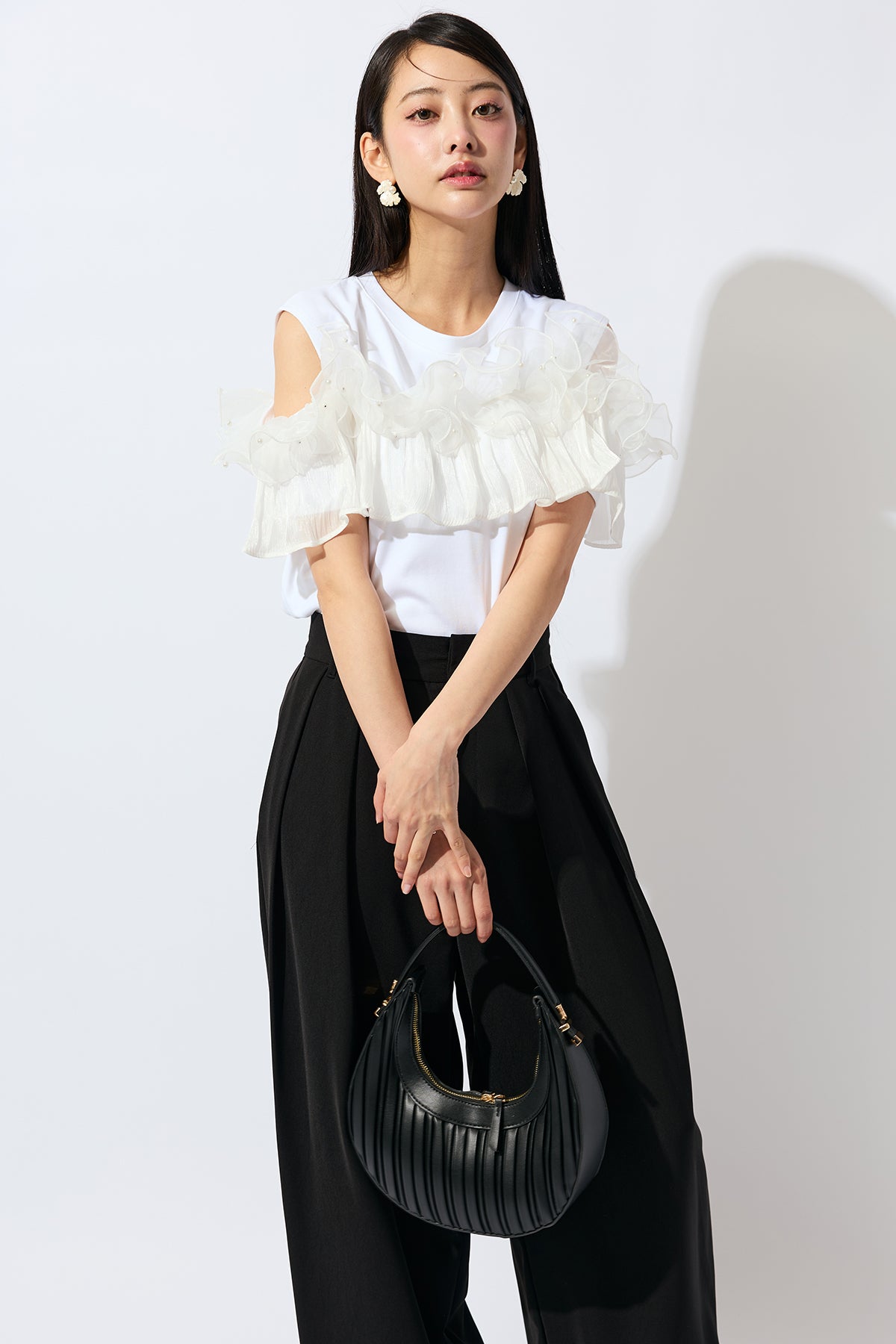 【新品】フラーネ フラワー刺繍ティアードポンチベスト+パンツ 上下2点セット 早割]新作セットが表示価格よりさらに¥1,000off！5/8(金)23:59まで – Frene