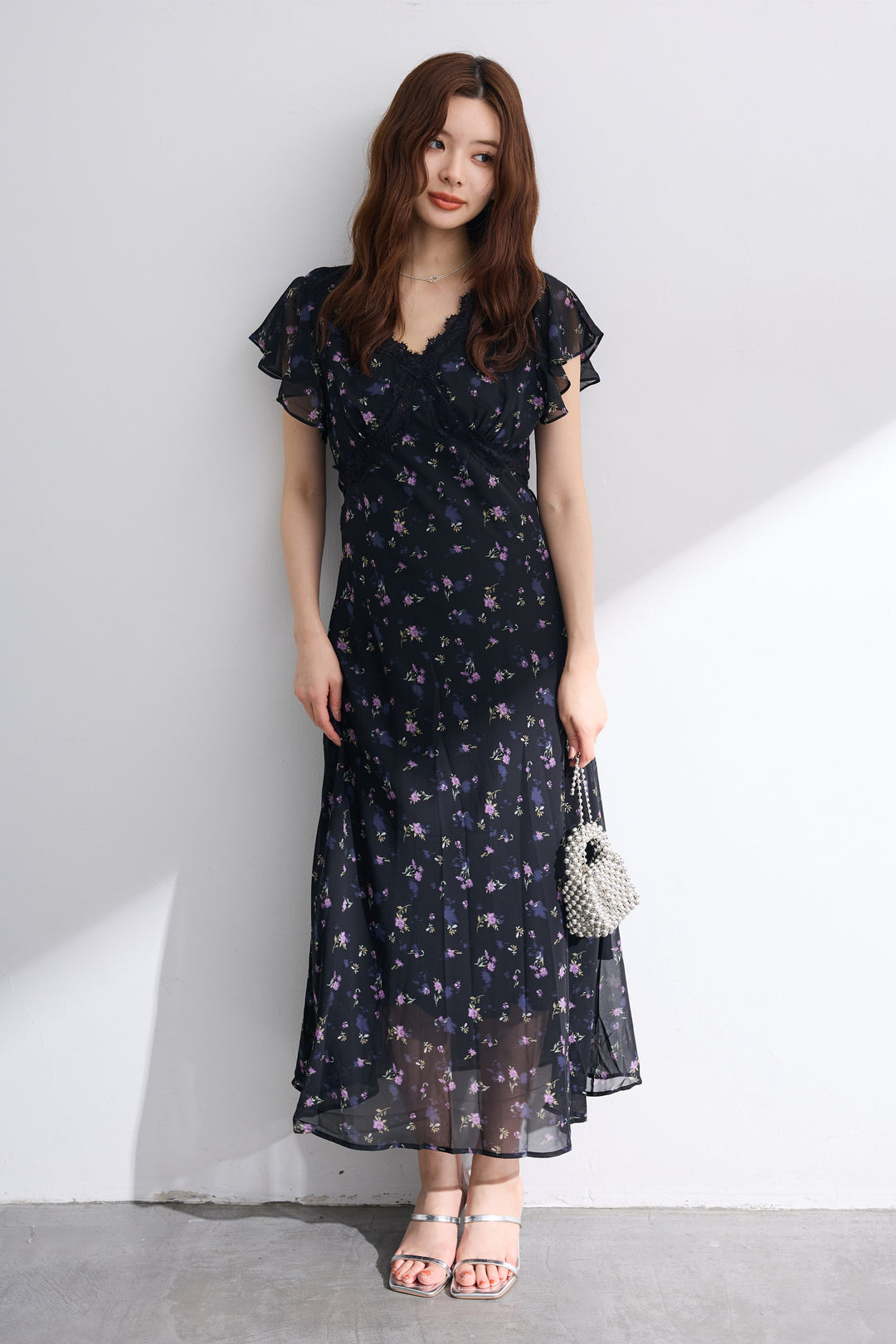 [予約]ニュアンスフラワーレースポイントシフォンワンピース