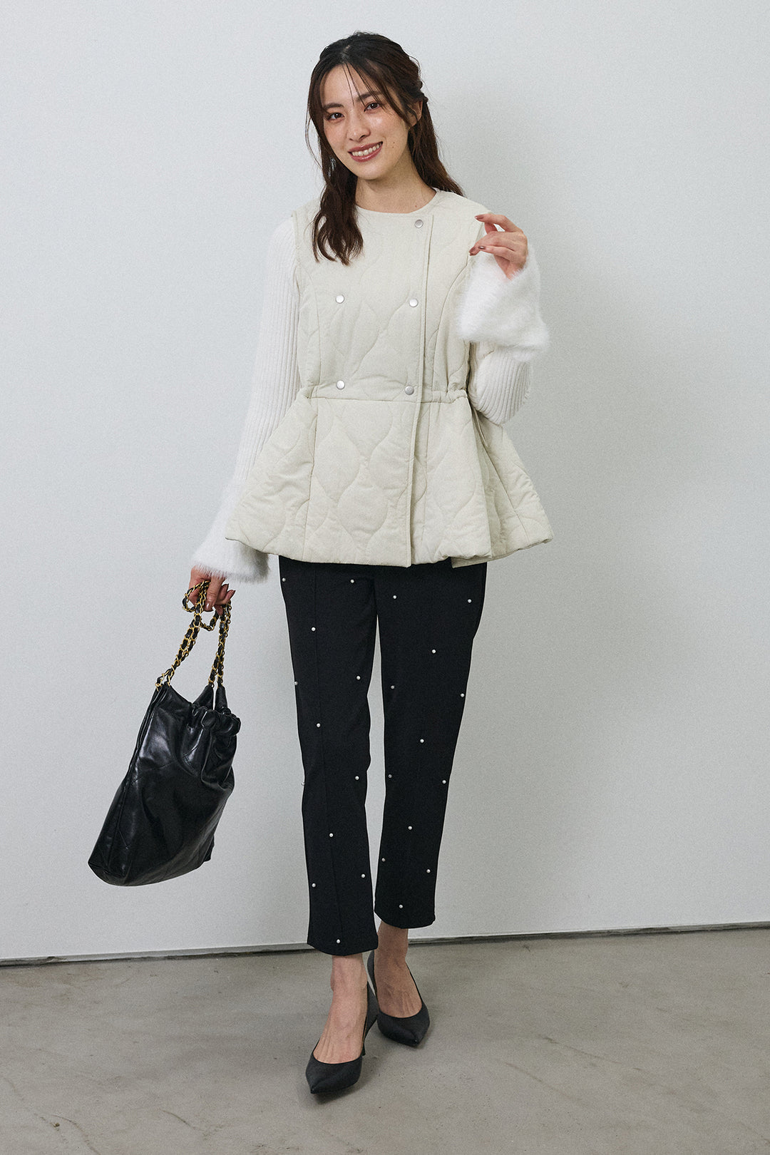 [予約/SET]フェザー切替スリーブフレアニット+キルティングフレアシルエットベスト+センターシームランダムパールパンツ(3set)