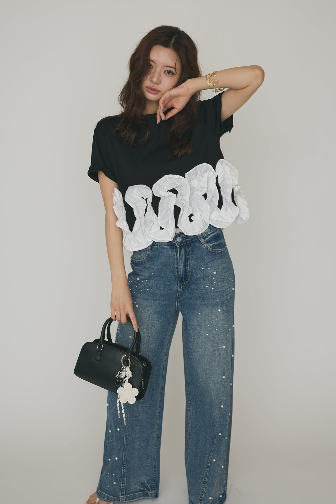 [予約/SET]フリルウェーブヘムカットTシャツ+パールラインストーンハイウエストデニム(2set)