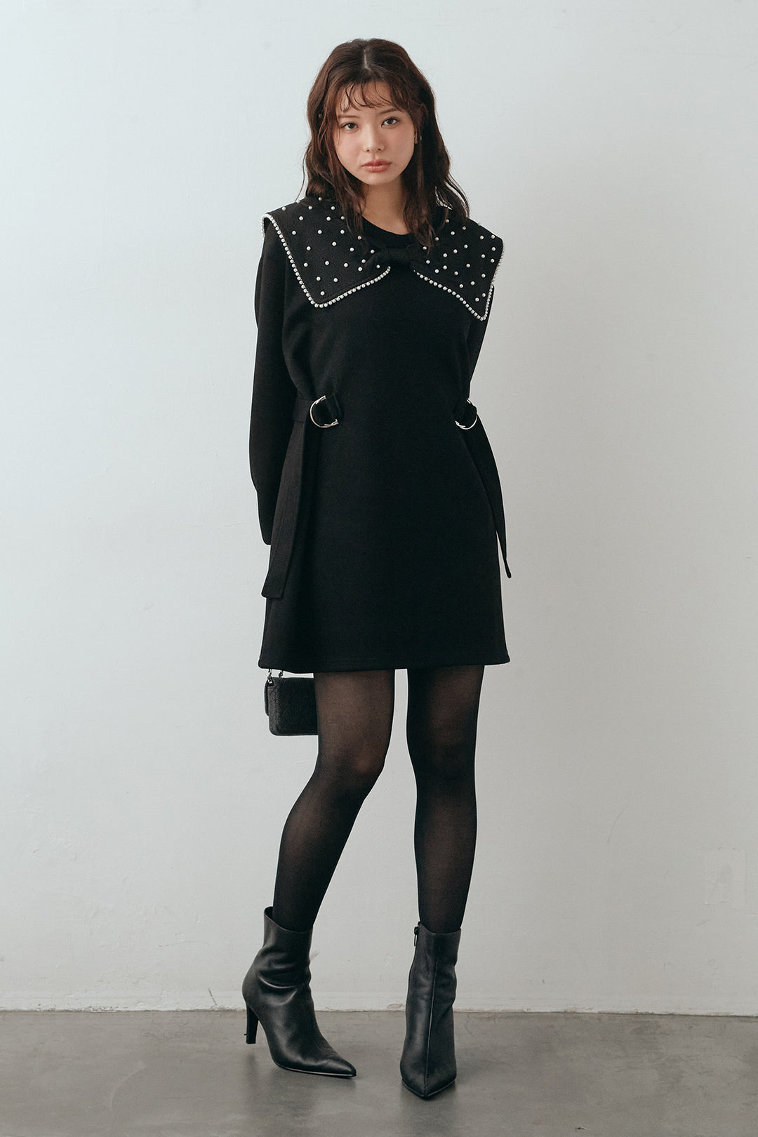 [予約]リボンパールモチーフウエストベルトミニワンピ