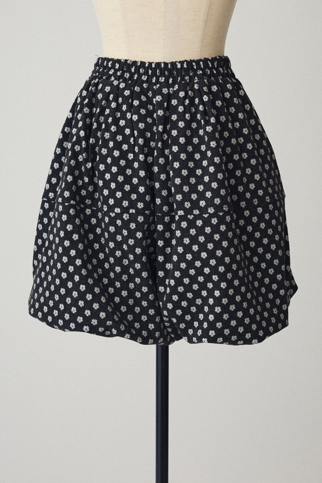 [予約]ミニフラワーバルーンショートパンツ