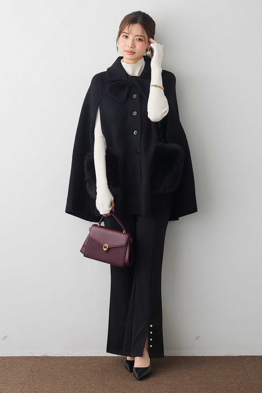 [予約/SET]ベーシックフィンガーホールリブニット+ウールタッチファーポケットポンチョコート(2set)