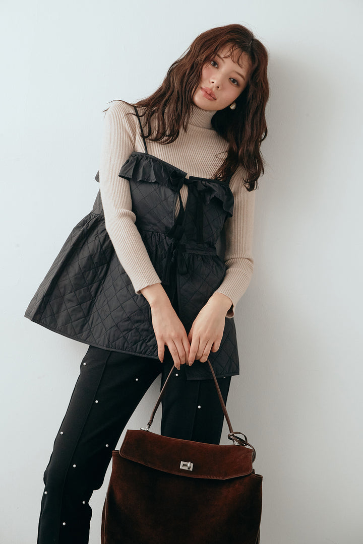 [予約/SET]ベーシックリブタートルニット+ダイヤキルトキャミビスチェ+センターシームランダムパールパンツ(3set)