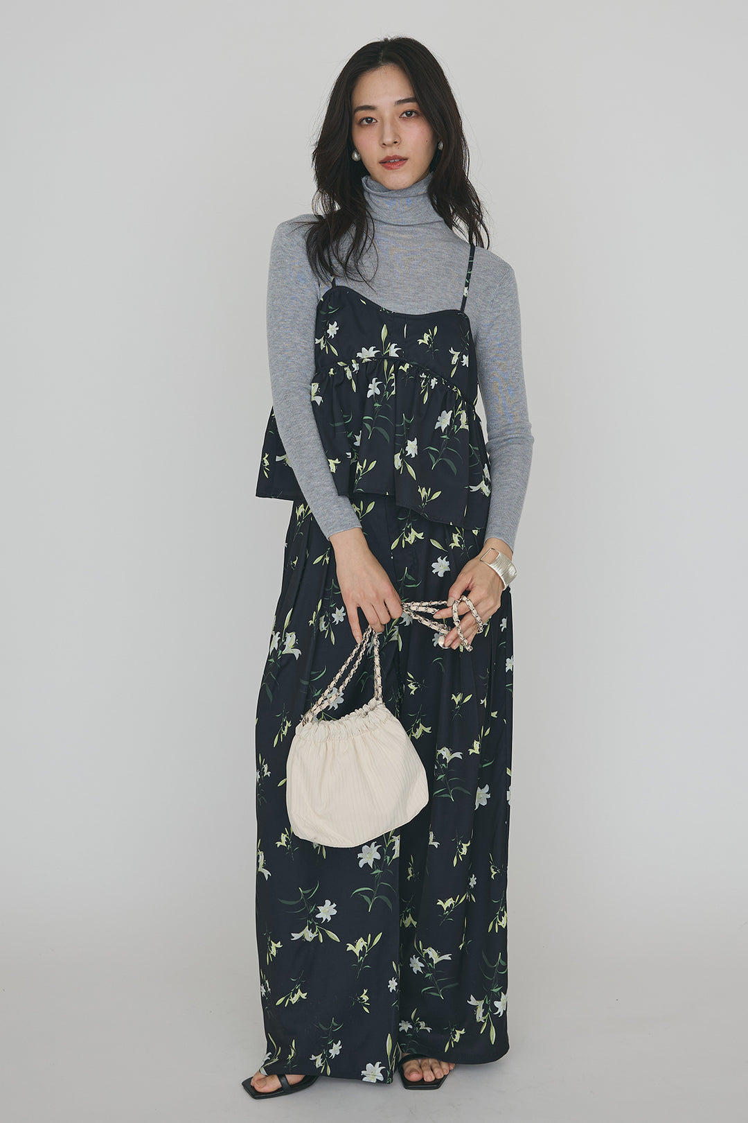 [予約/SET]シアータートルトップス+シックフラワービスチェキャミソール+シックフラワータックワイドパンツ(3set)