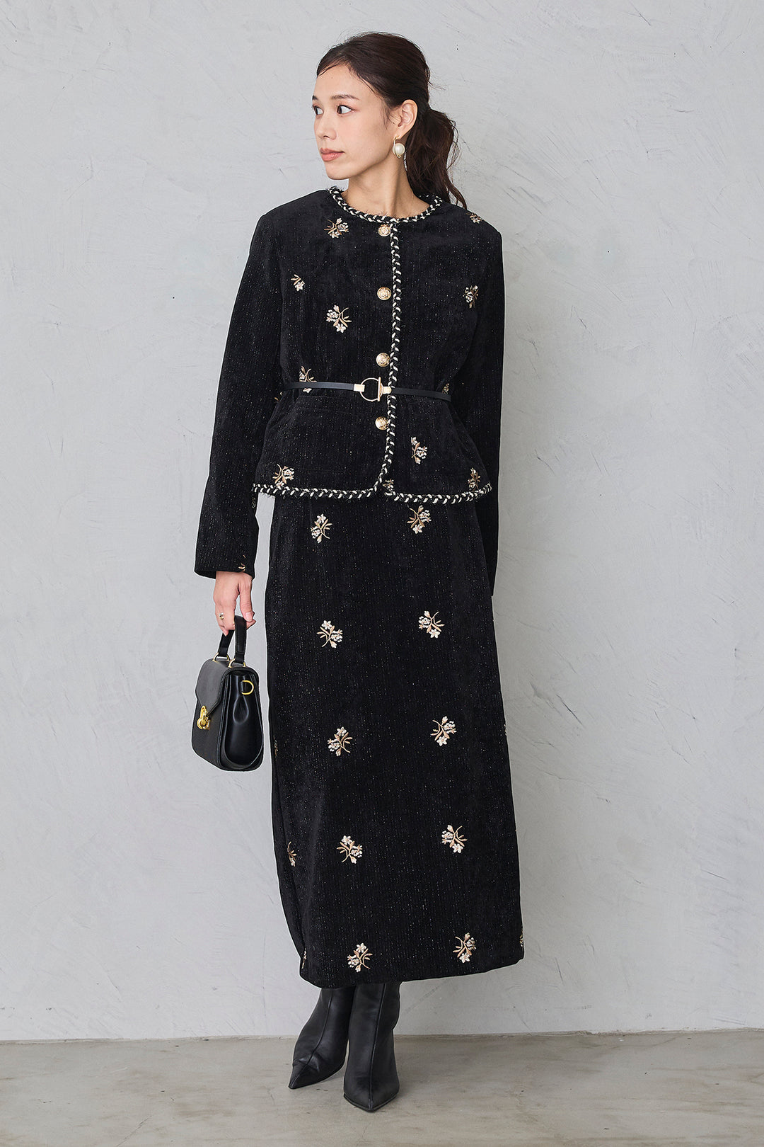 [予約]ヴィンテージフラワー刺繍ラメベロアセットアップ