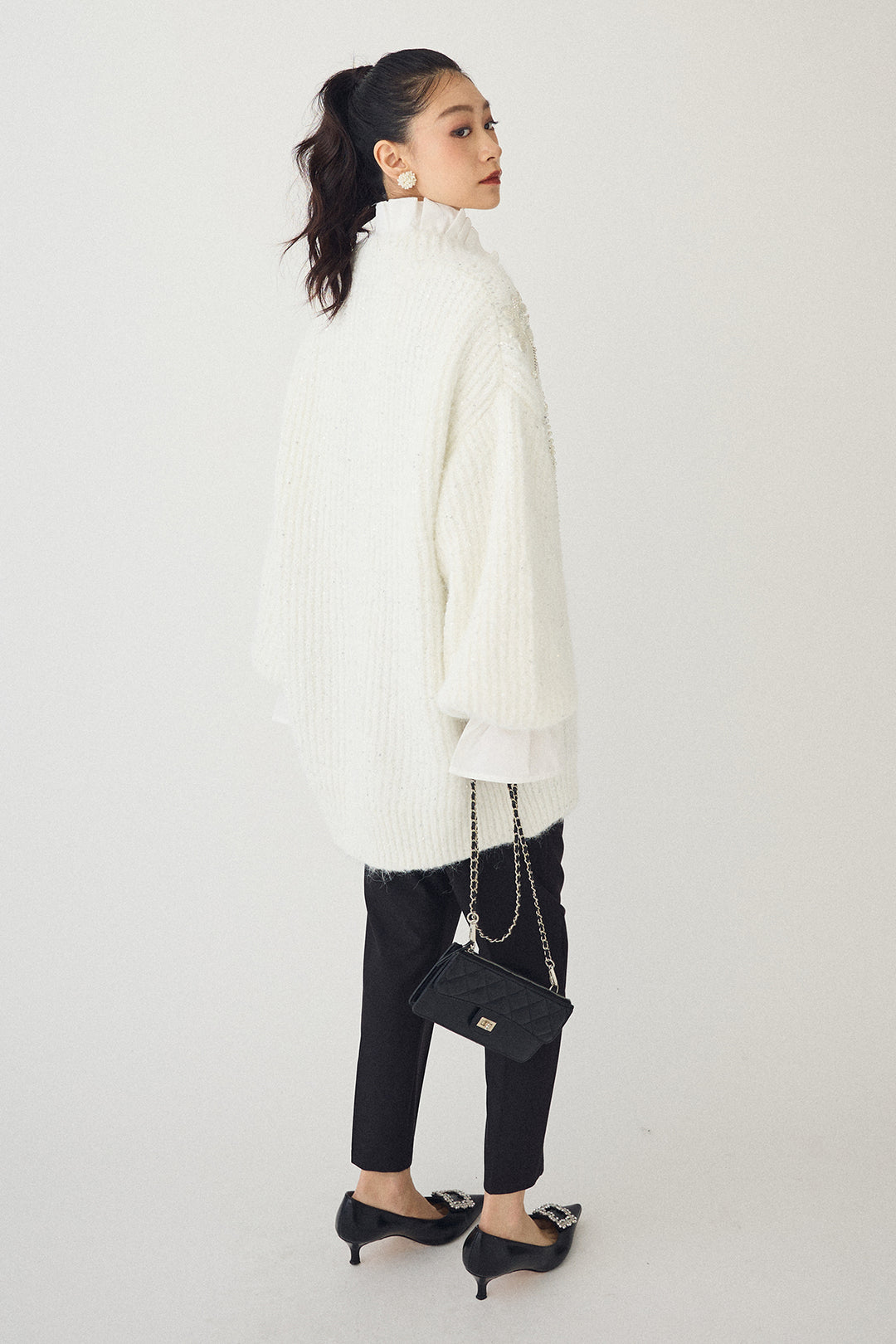 [予約/SET]ダブルプリーツカラーブラウス+ビーズフラワースパンコールシャイニーニットカーデ+タックテーパードパンツ(3set)