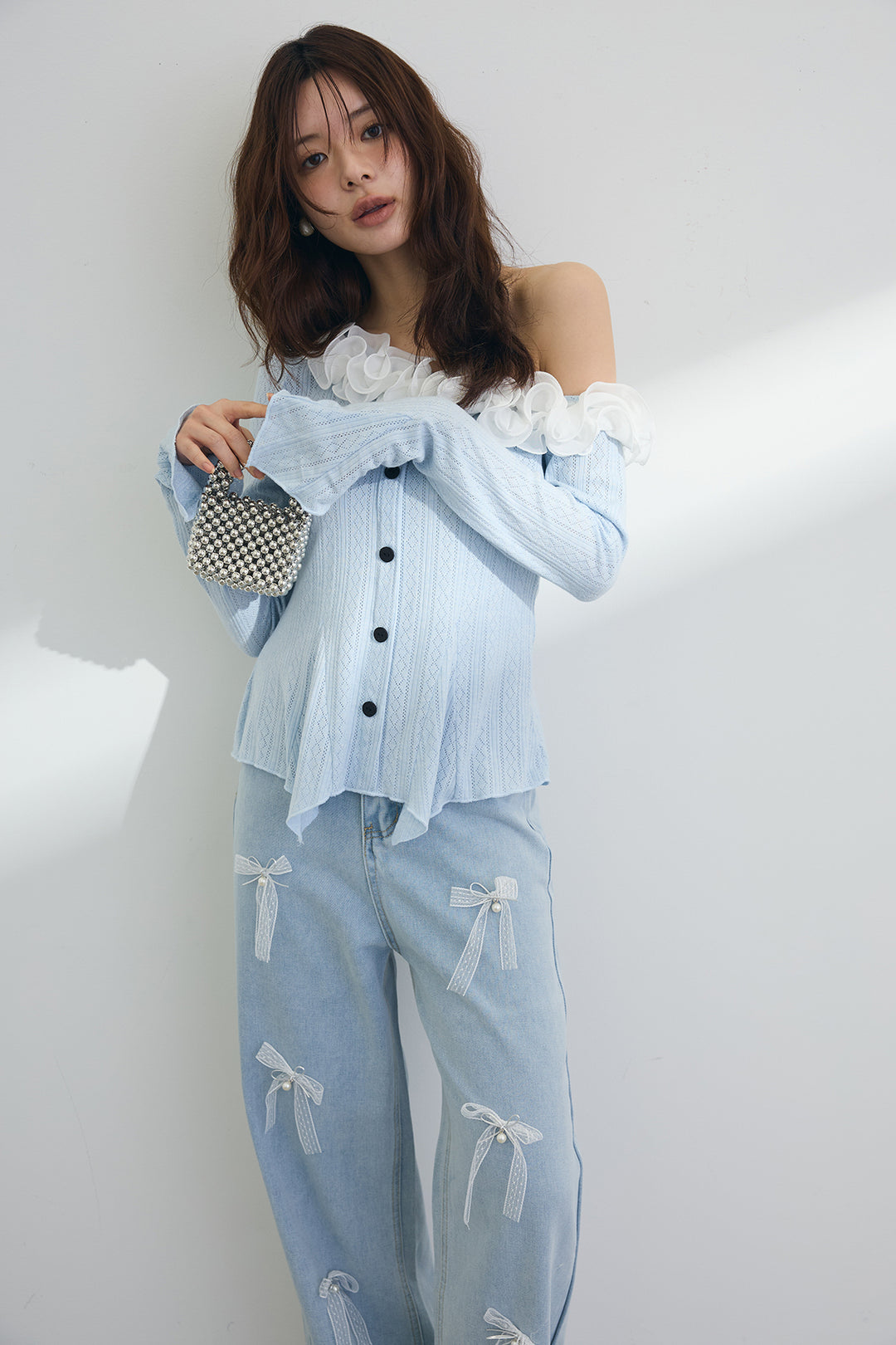 [予約/SET]フリルモチーフアシメオフショルフレアトップス+メニーリボン美ラインデニムパンツ(2set)