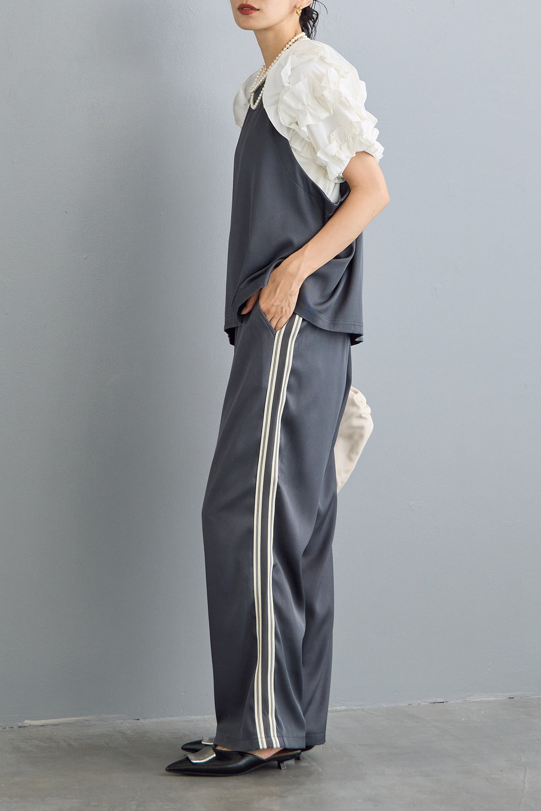 [予約]サイドラインテープストレートパンツ
