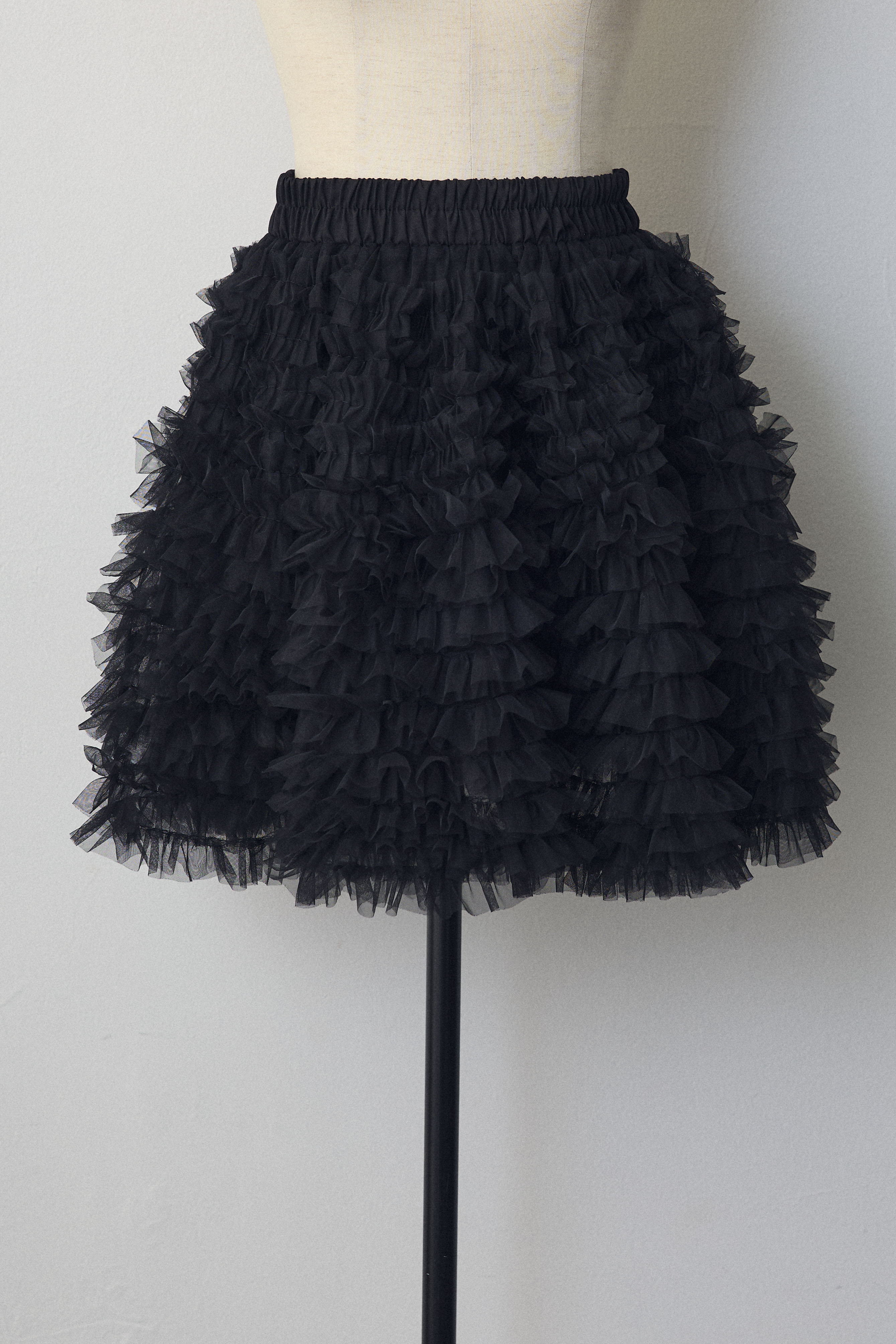 フラーネ　Frane フレアスカート チュール 黒 予約]フェアリードレープチュールスカート – Frene