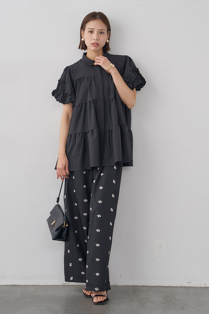 [予約/SET]フリルウェーブスリーブティアードブラウス+フラワー刺繍ツイルストレートパンツ(2set)