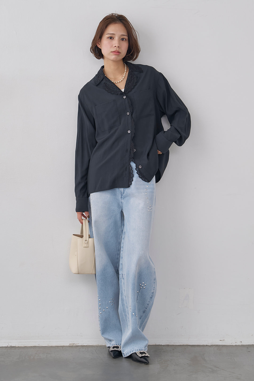 [予約/SET]クラシックレーストリムブラウス+スタッズアシメカーブデニムパンツ(2set)
