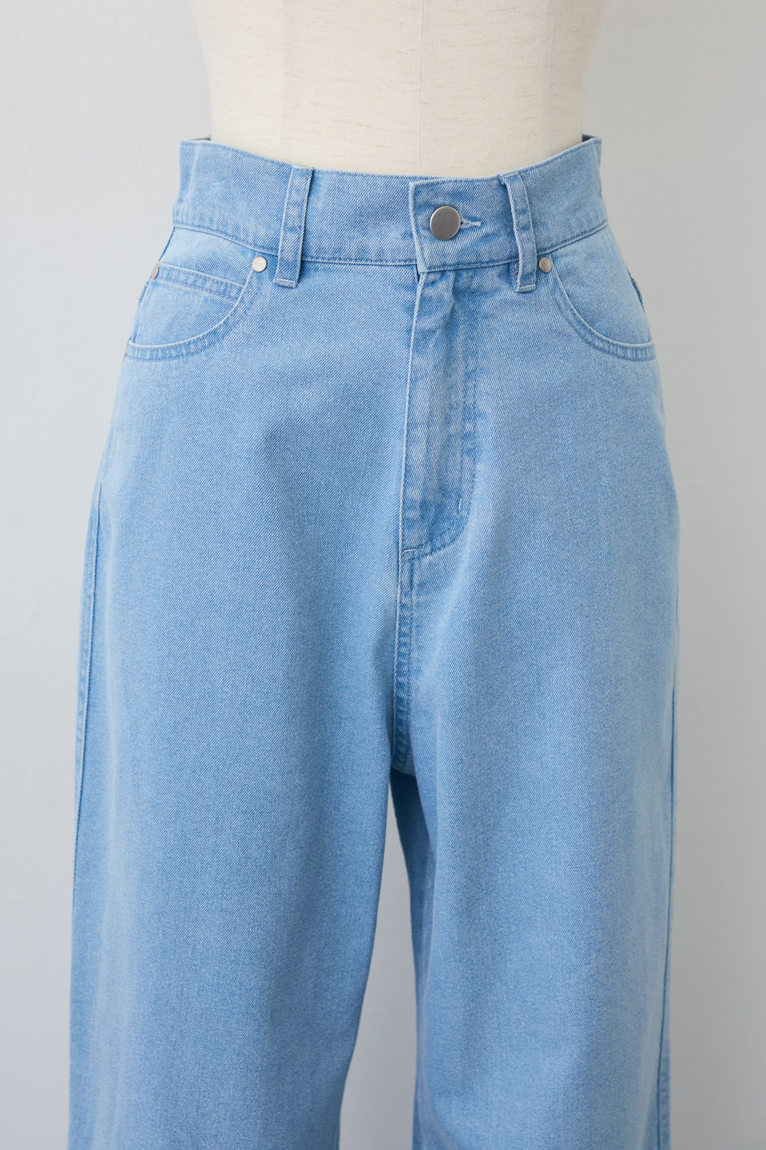 [予約]【接触冷感】ヘムレースデニムパンツ