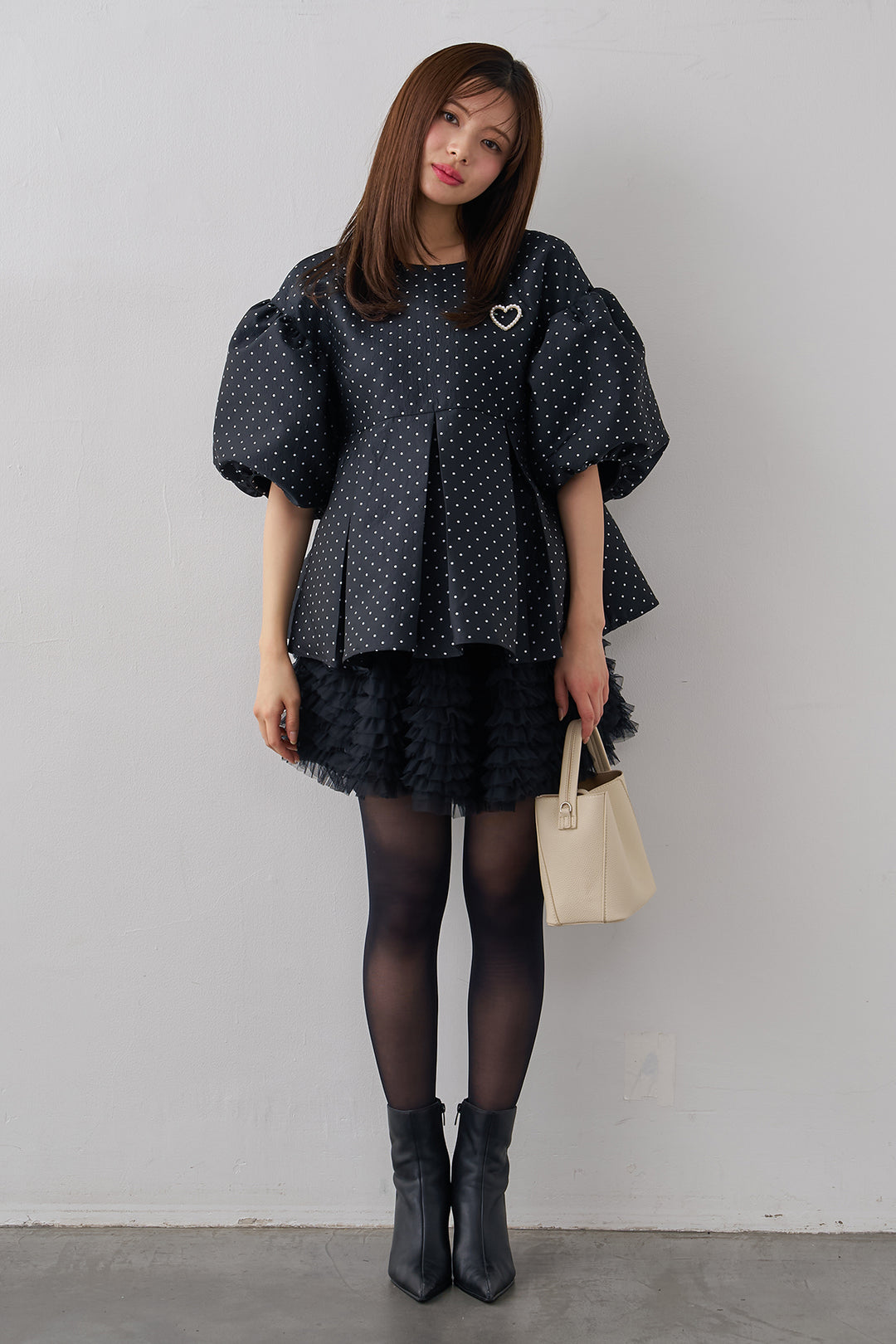 [予約/SET]ハートブローチ付ドットジャガードブラウス+ホイップチュールミニ丈スカート(2set)