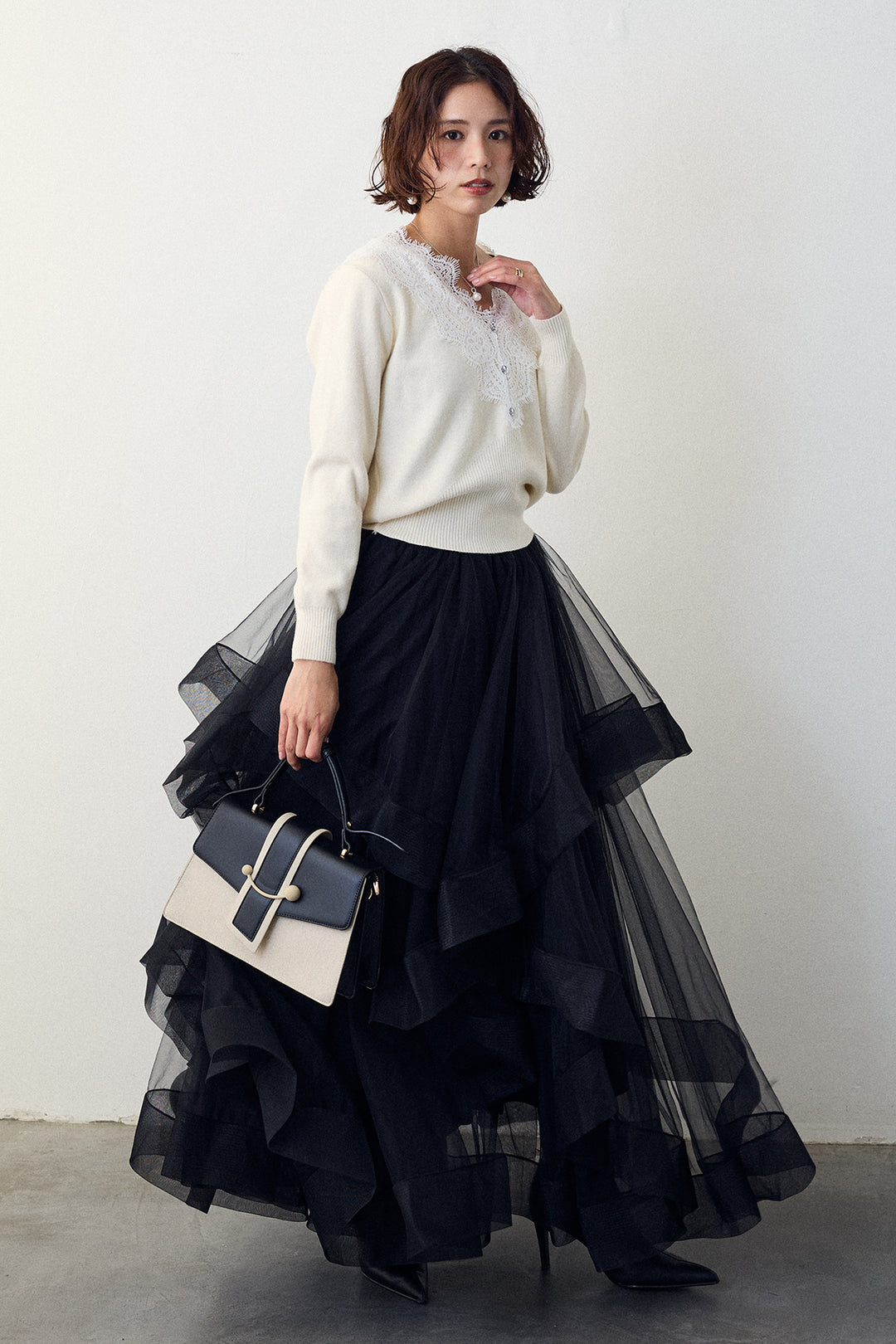 [予約/SET]Vレースデザインニットプルオーバー+ランダムフリルティアードボリュームスカート(2set)