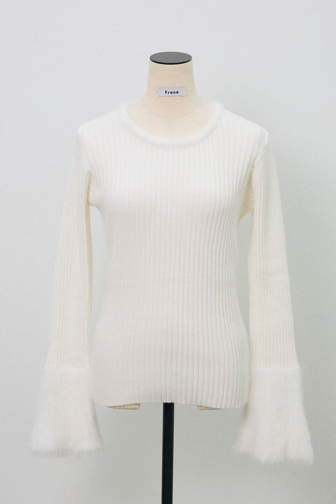 [予約]フェザー切替スリーブフレアニット