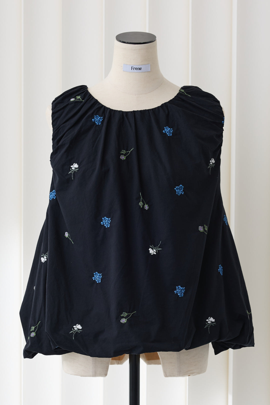 [予約]刺繍ローンバルーンヘムブラウス