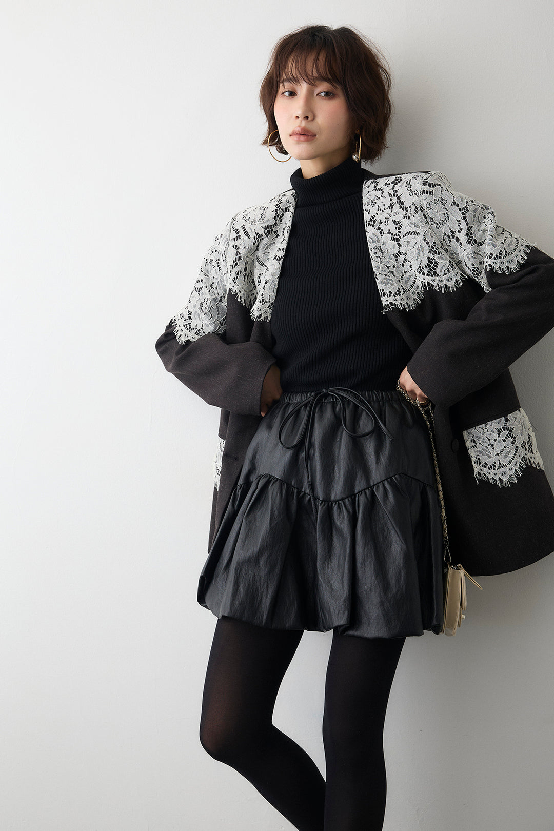 [予約/SET]ショルダーレースデザインジャケット+フェイクレザーティアードバルーンミニスカート(2set)