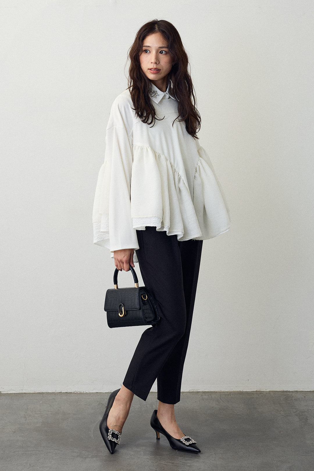 [予約/SET]ビジュー付け襟+フリルテール異素材切替チュニック(2set)