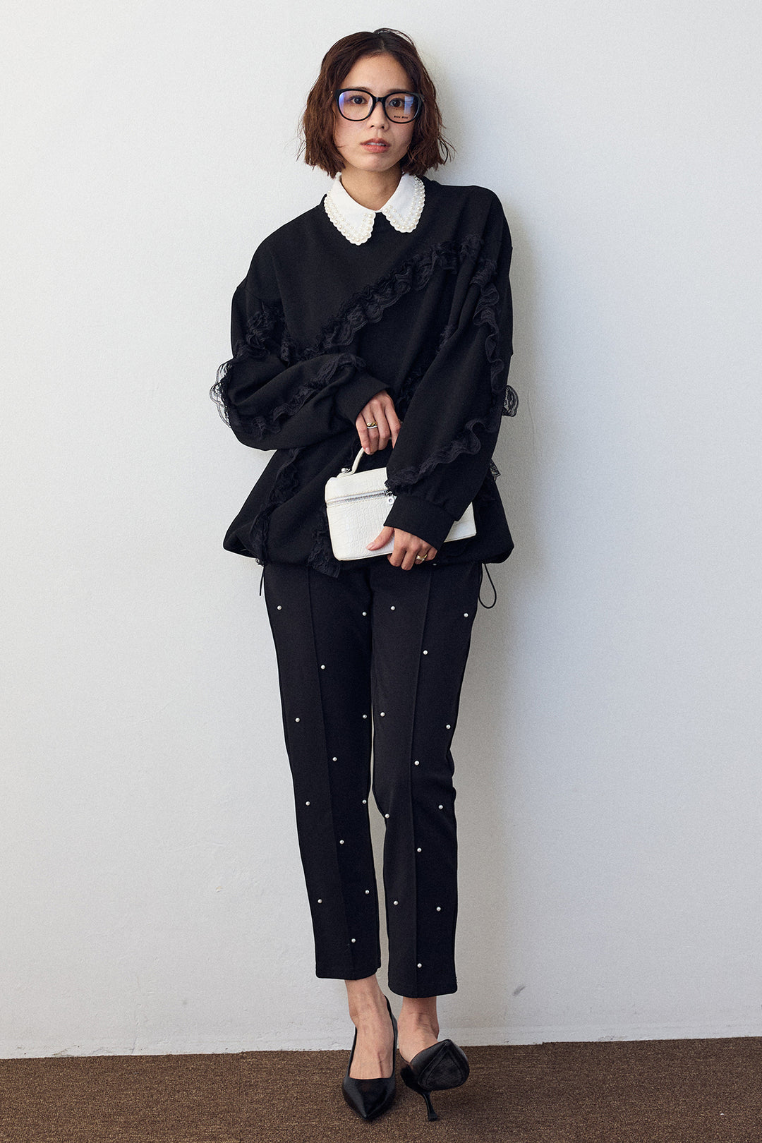 [予約/SET]2連パール付け襟+レースフリルランダムラインスウェット+センターシームランダムパールパンツ(3set)