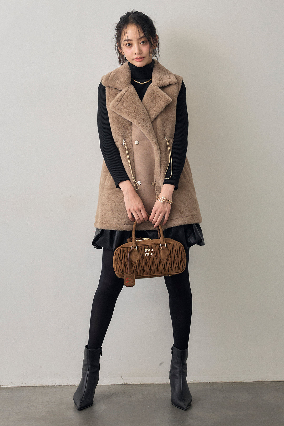 [予約/SET]ベーシックリブタートルニット+テディボアウエストドロストベスト+フェイクレザーティアードバルーンミニスカート(3set)