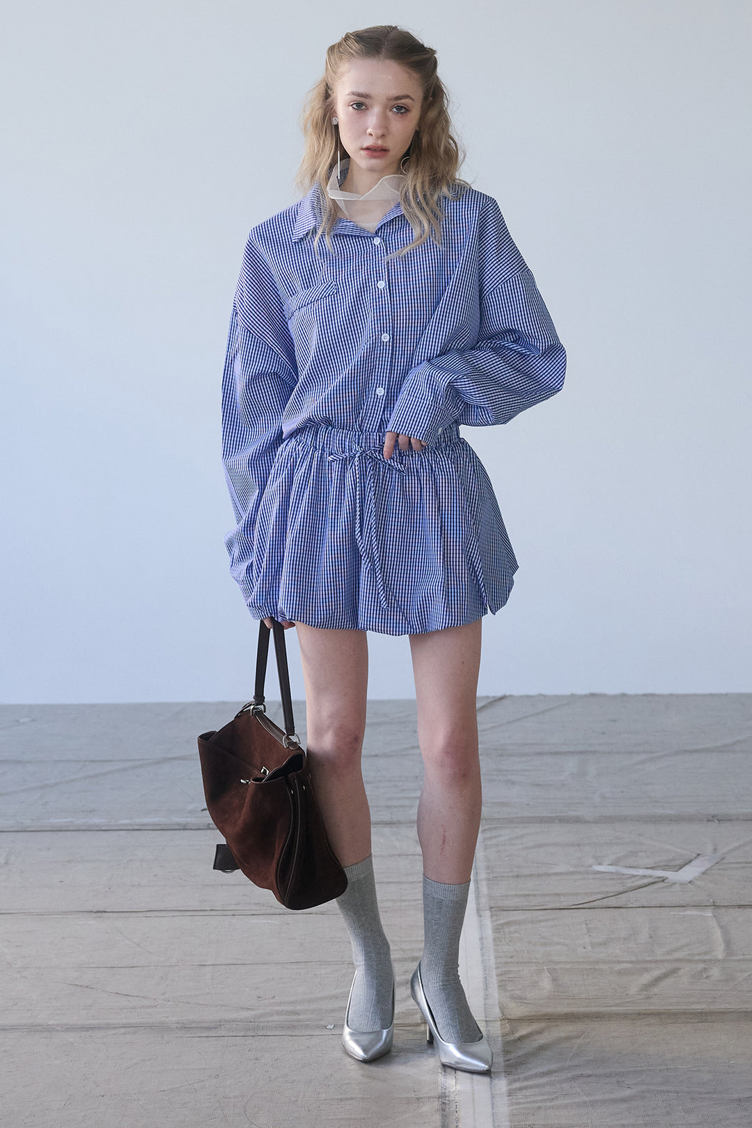 [予約/SET]ハイネックシアーフリルヘムトップス+ギンガムチェックバルーンミニボトムセットアップ(2set)