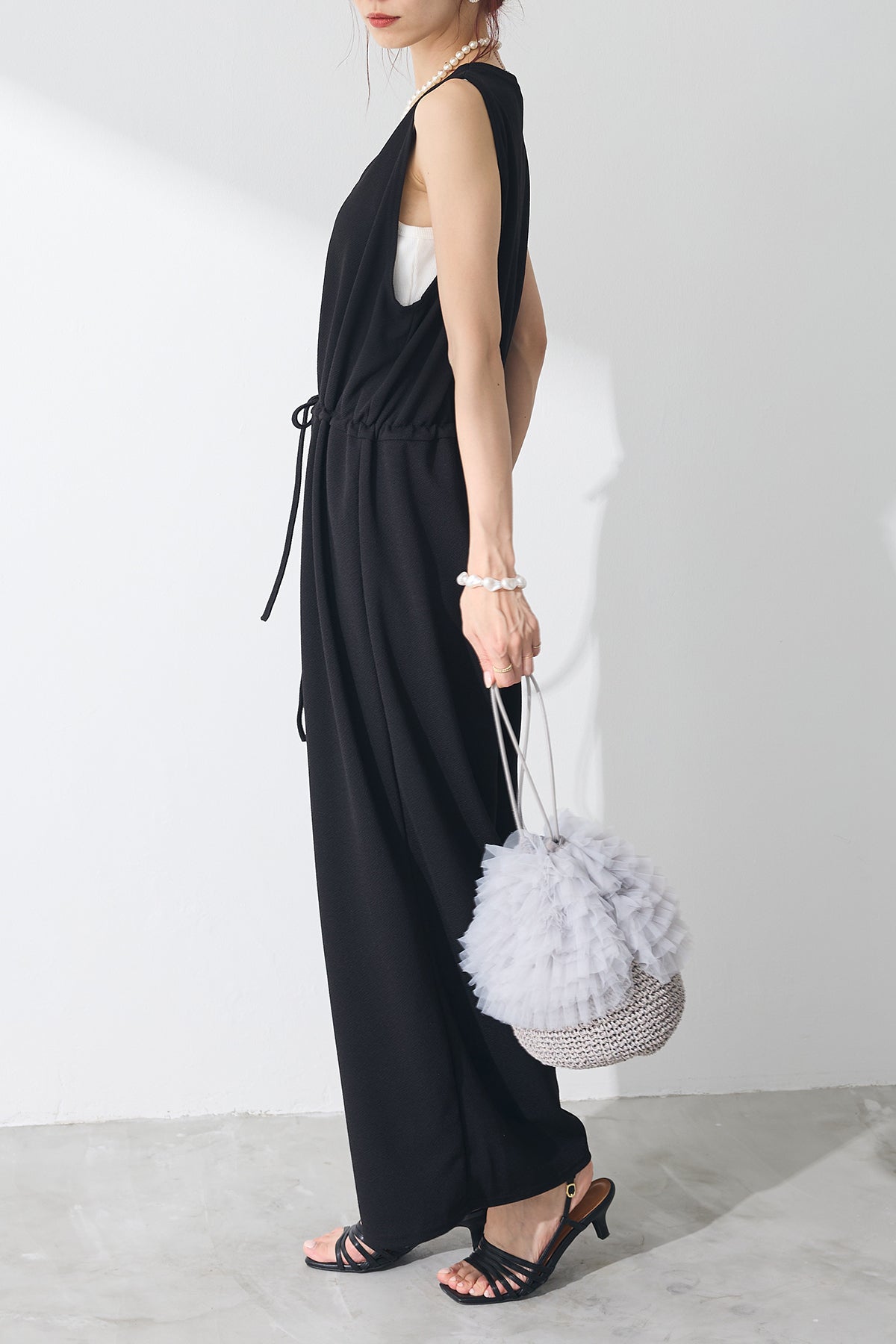 値下げ！UNITED ARROWS FLICKAフリッカVネック オールインワン UNITED ARROWS（ユナイテッドアローズ）の「【別注】 ＜FLICKA