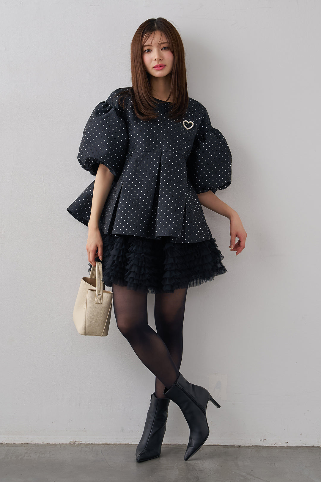[予約/SET]ハートブローチ付ドットジャガードブラウス+ホイップチュールミニ丈スカート(2set)