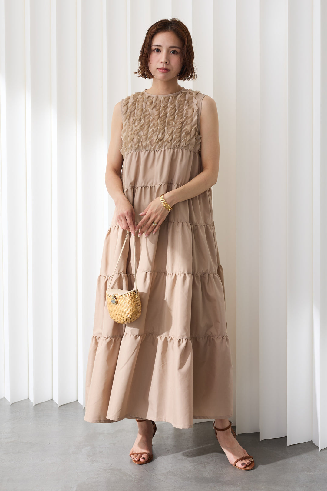 [予約]ホイップフリルティアードノースリワンピ