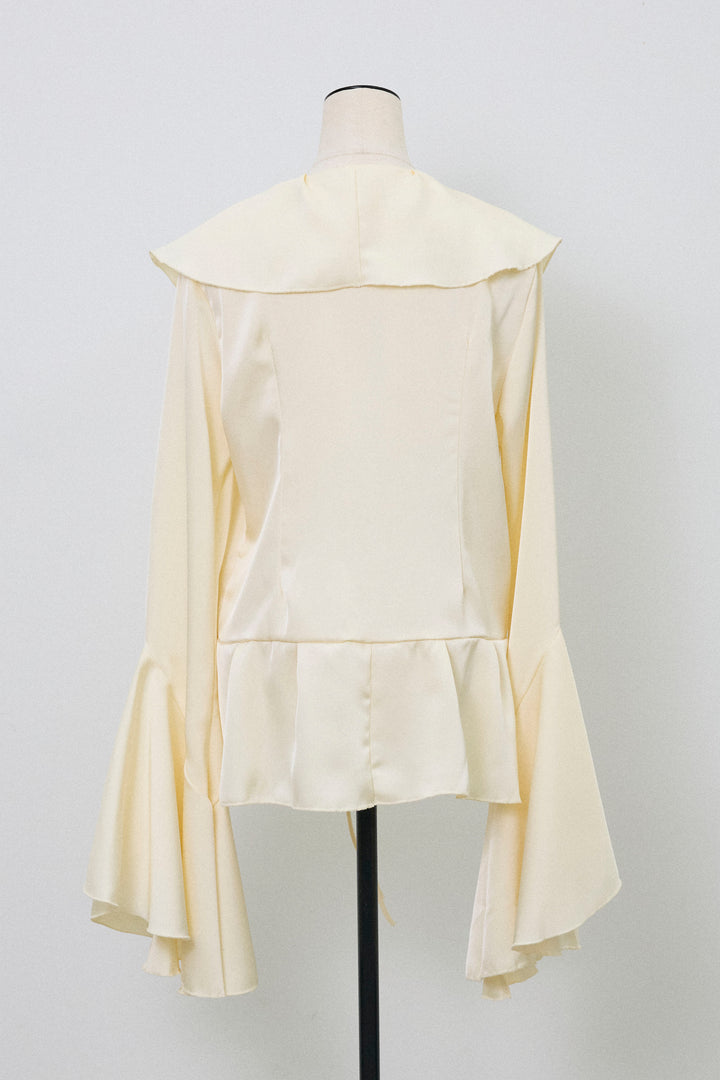 [予約]サテンフリルベルスリーブブラウス