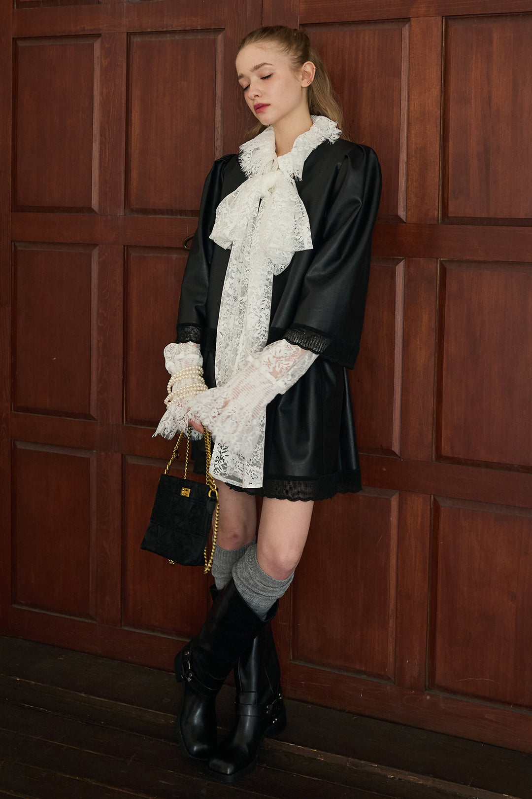 [予約/SET]クラシカルレースボウタイブラウス+フェイクレザーパフスリーブジャケット+レザーライクフレアショートパンツ(3set)